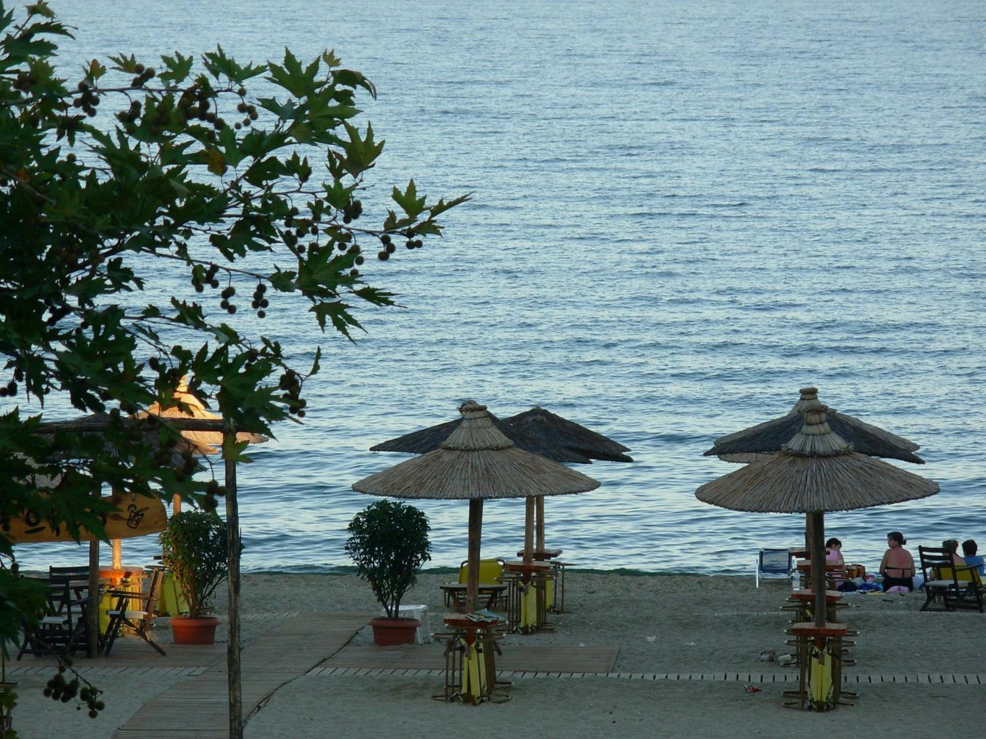 Kleanthis Blue Apartment เนอาวรัสนา ภายนอก รูปภาพ