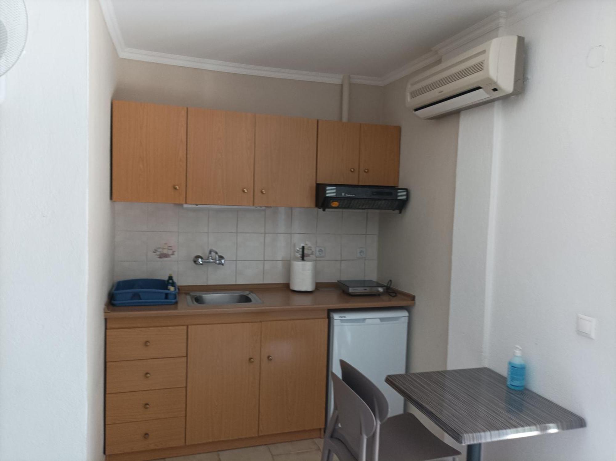 Kleanthis Blue Apartment เนอาวรัสนา ภายนอก รูปภาพ