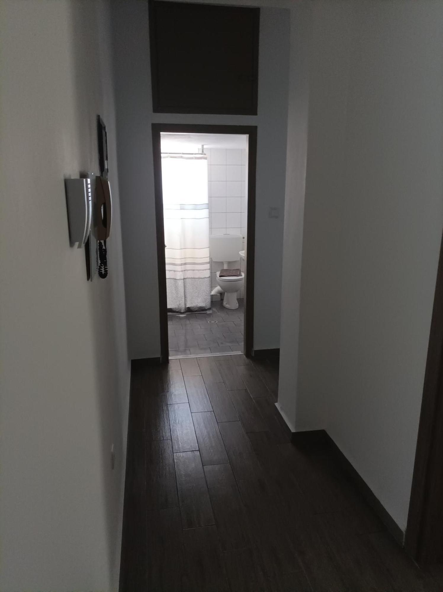 Kleanthis Blue Apartment เนอาวรัสนา ภายนอก รูปภาพ